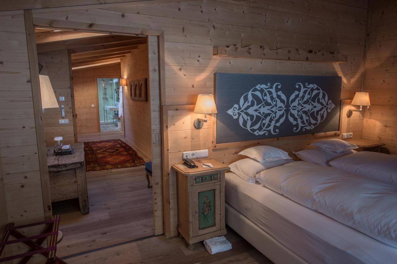 Hotel Ciasa Salares Сан Касиано Екстериор снимка
